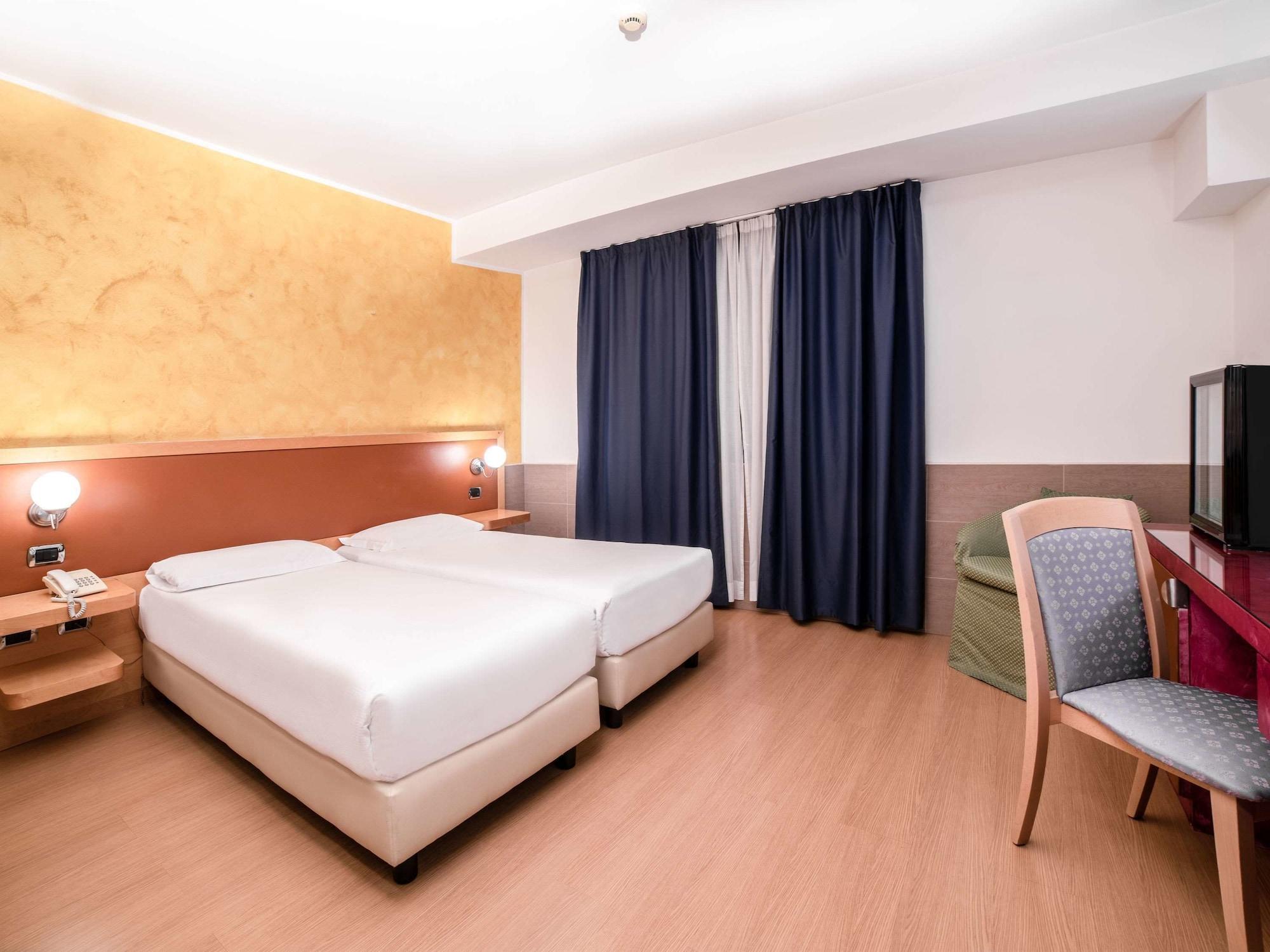 Hotel Ibis Styles Roma Vintage Esterno foto
