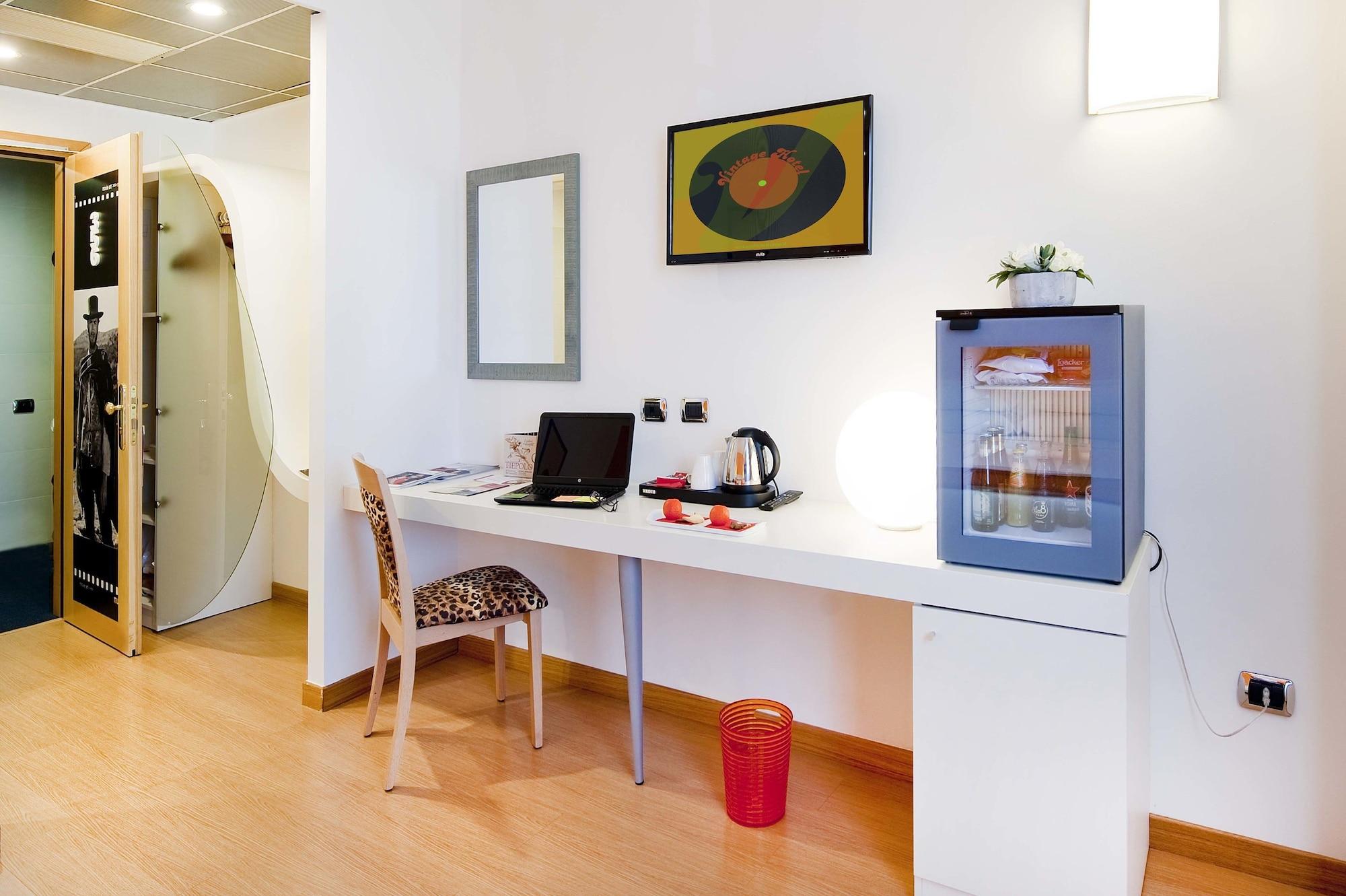 Hotel Ibis Styles Roma Vintage Esterno foto