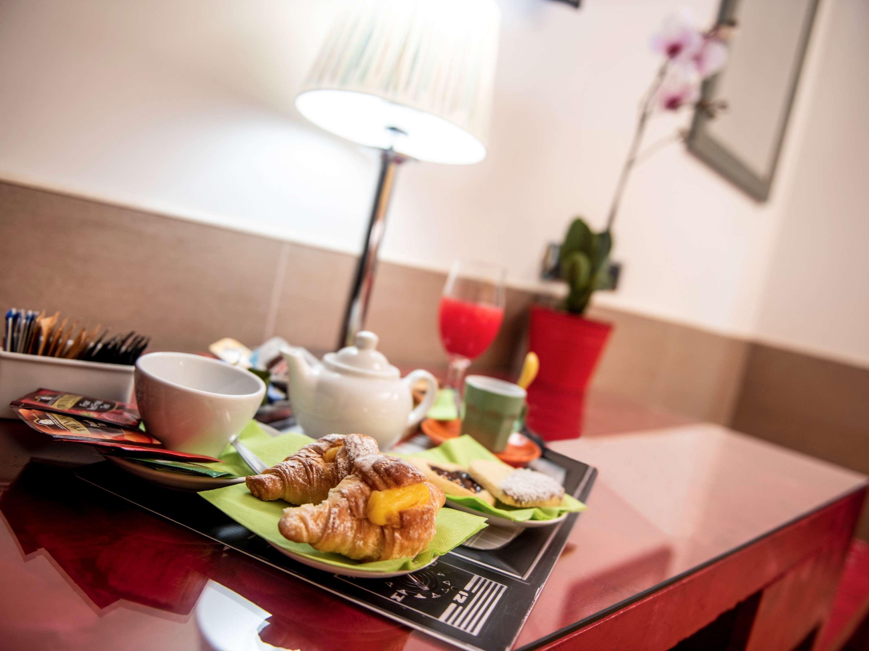 Hotel Ibis Styles Roma Vintage Esterno foto