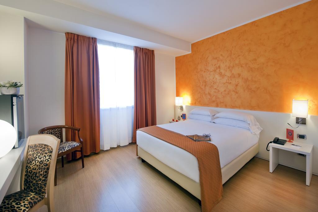 Hotel Ibis Styles Roma Vintage Esterno foto