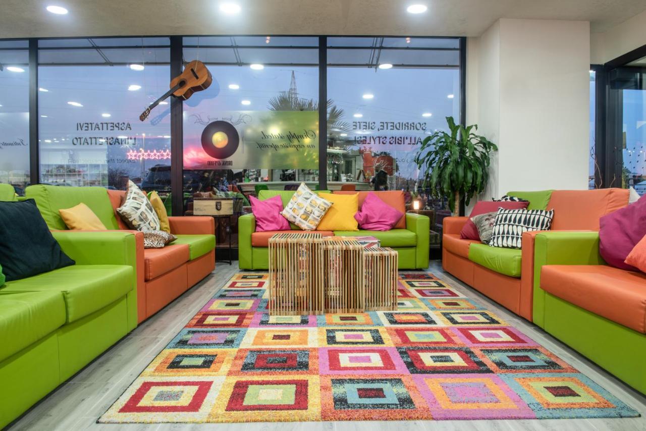 Hotel Ibis Styles Roma Vintage Esterno foto