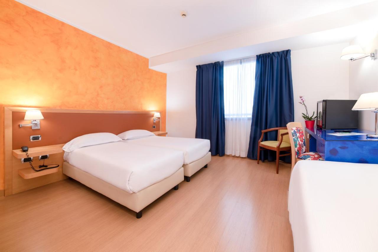 Hotel Ibis Styles Roma Vintage Esterno foto