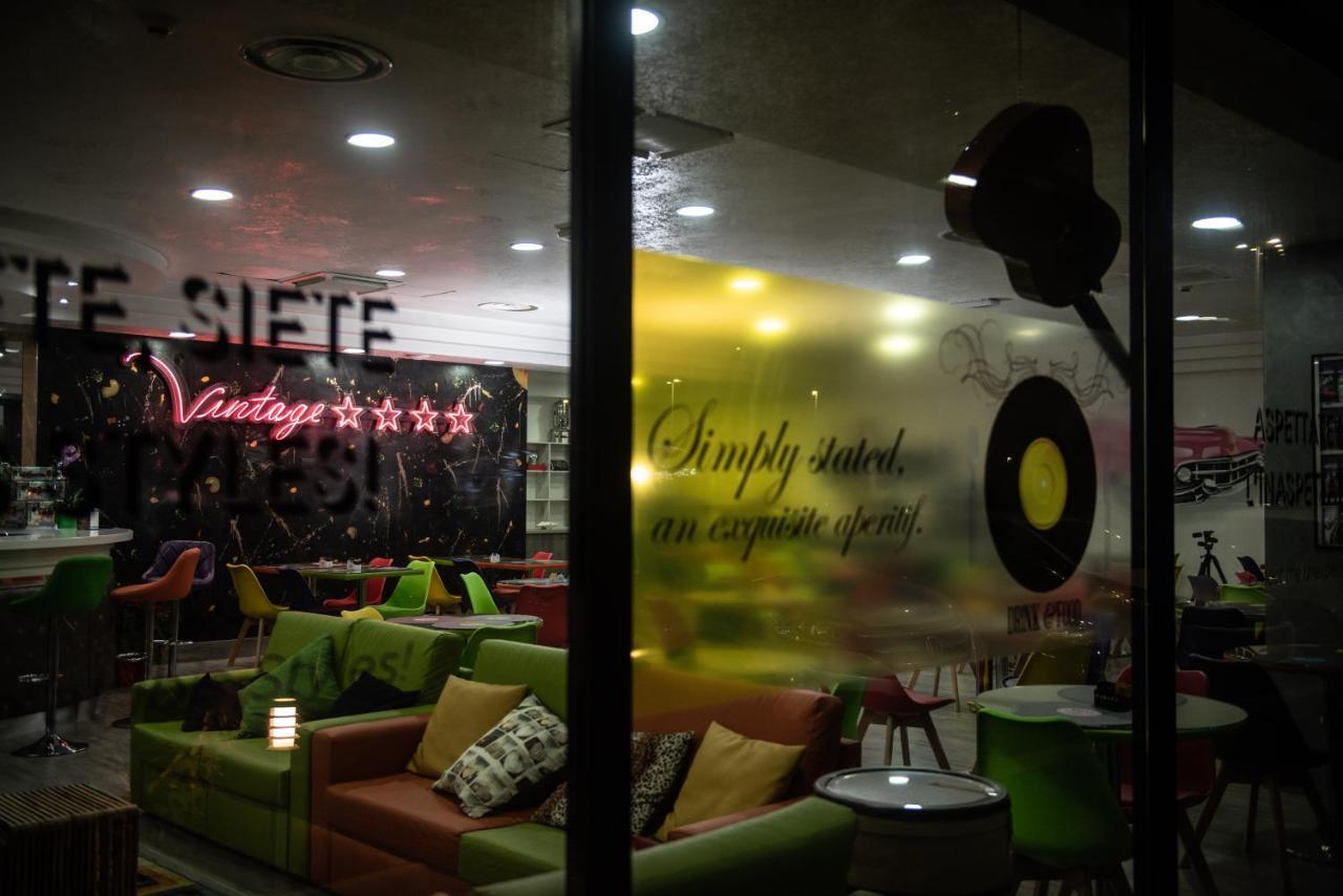 Hotel Ibis Styles Roma Vintage Esterno foto